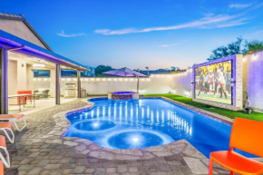 Hollywood Hideaway with 158